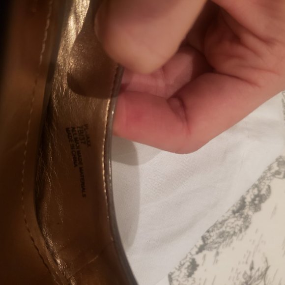 Grey Patent BCBG Heels - Picture 4 of 5